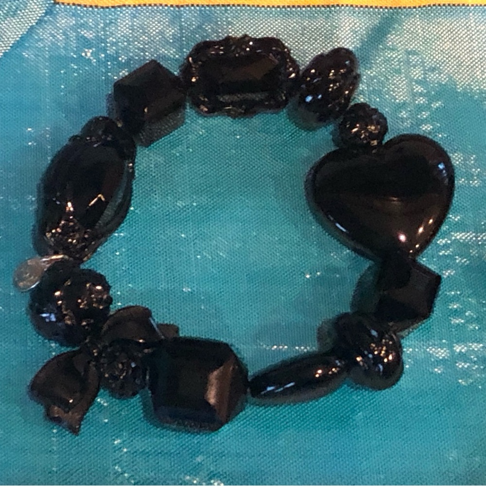 The Sparkle Factory Book & 2 Tarina Tarantino Black Heart Stretch Bracelets - Picture 4 of 16